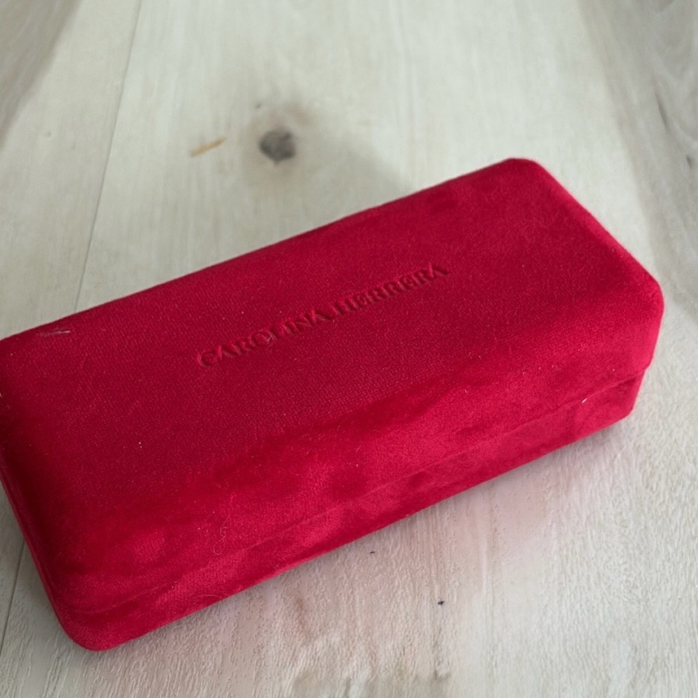 Carolina Herrera Red Velvet Glasses Sunglasses Case Box